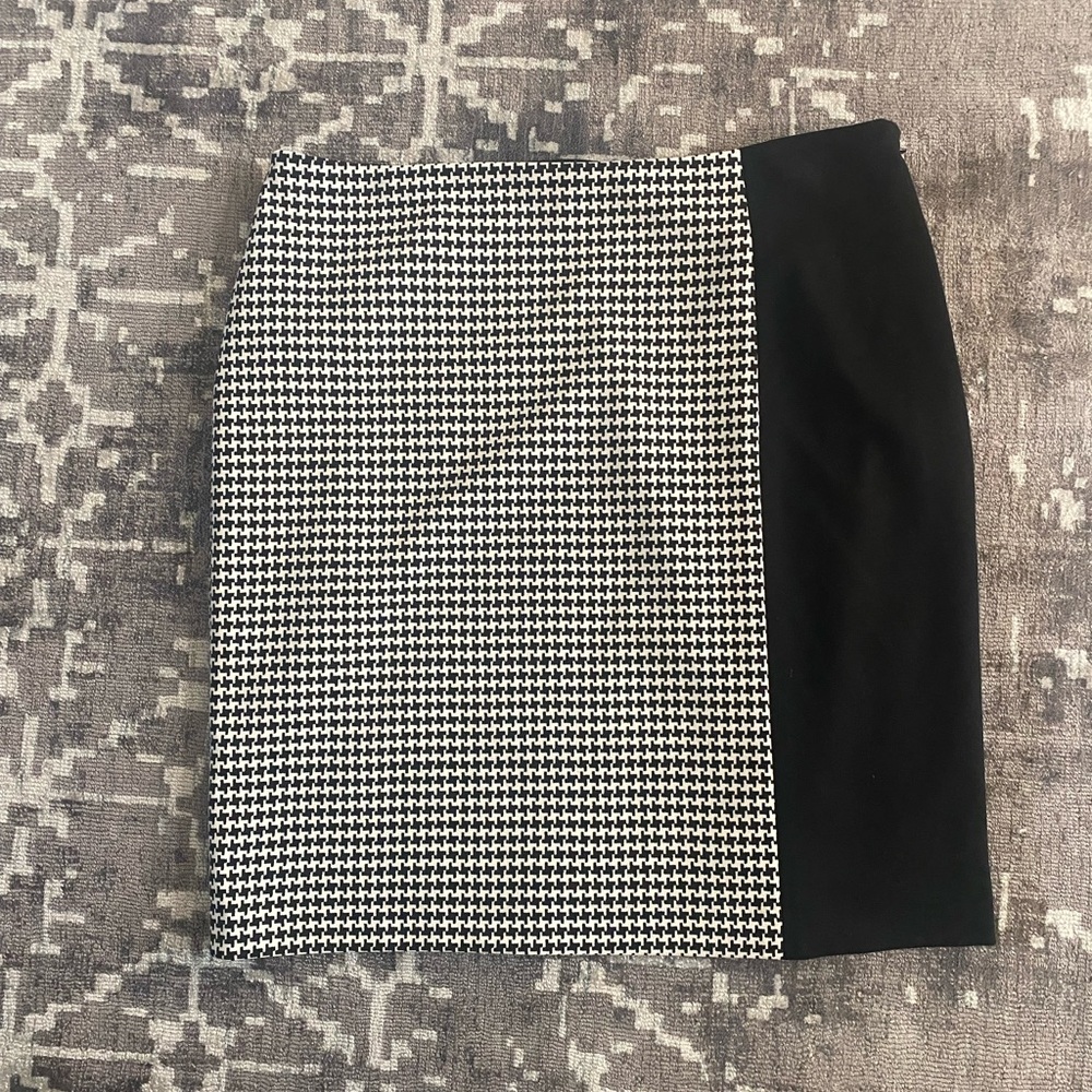 Cynthia Steffe Houndstooth Colorblock Pencil Skirt Black White Size 4